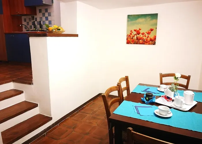 Casa vacanze Charming In With Pool & Garden Maida