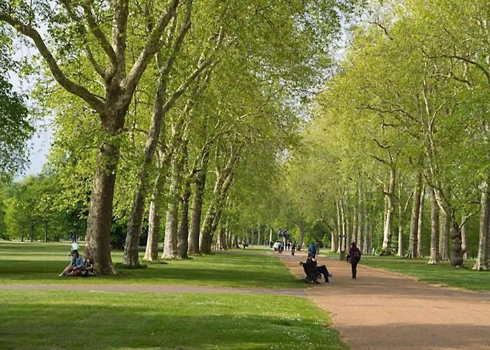 Charming In With Pool & Garden Casa vacanze *